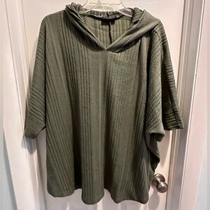 Women’s green sweater